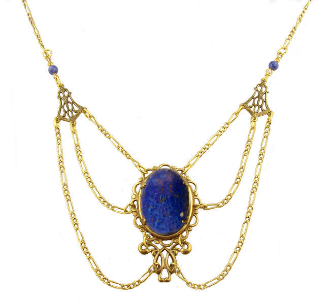 victorian style necklace