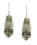 Antique Style Lady Helen Flower Pattern Drop Earrings