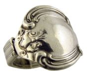 Antique Style Madeline Fleur de lis Pattern Spoon Ring