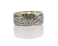 Art Nouveau Vine and Floral Pattern 8mm Band